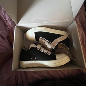 Never worn Rick Owens Drkshdw
